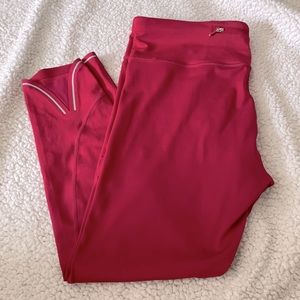 Athleta Relay Legging With Drawstring and back zip pocket Size Lg